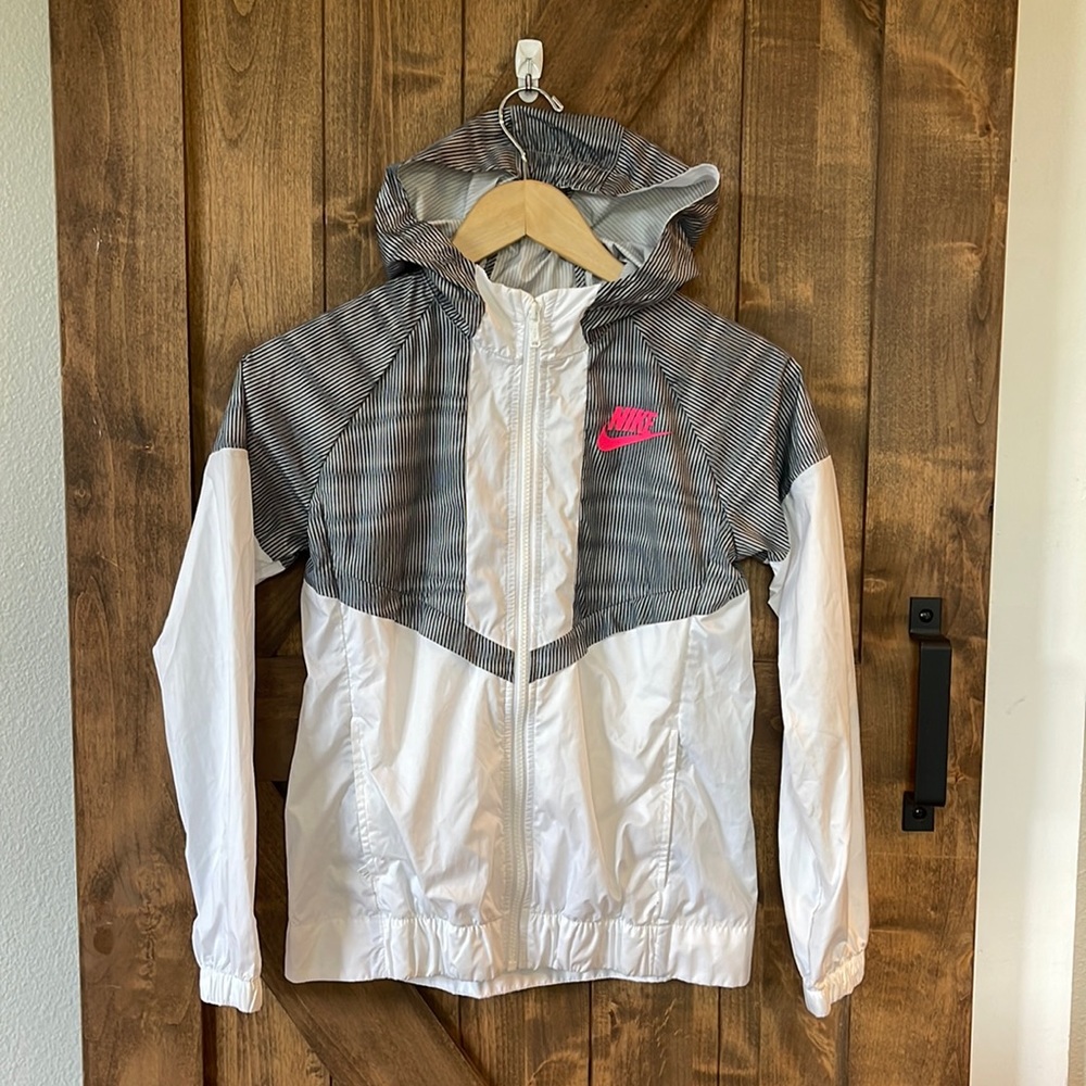 Nike girls wind runner black white gray jacket large lg